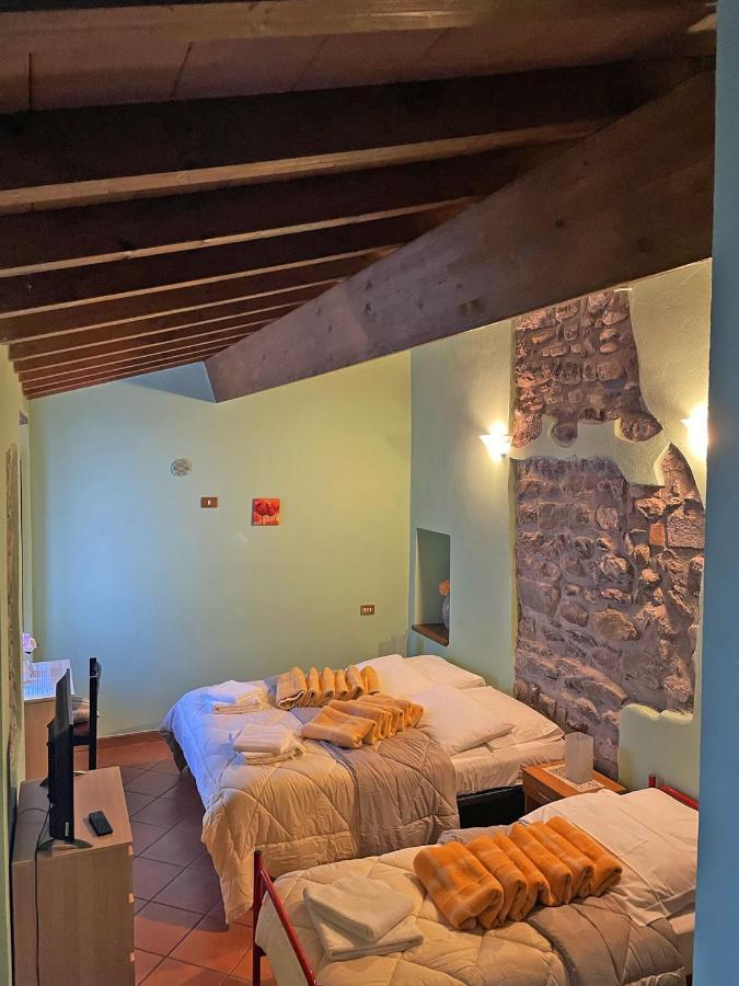 Hotel In Castello Gallicano Exteriér fotografie